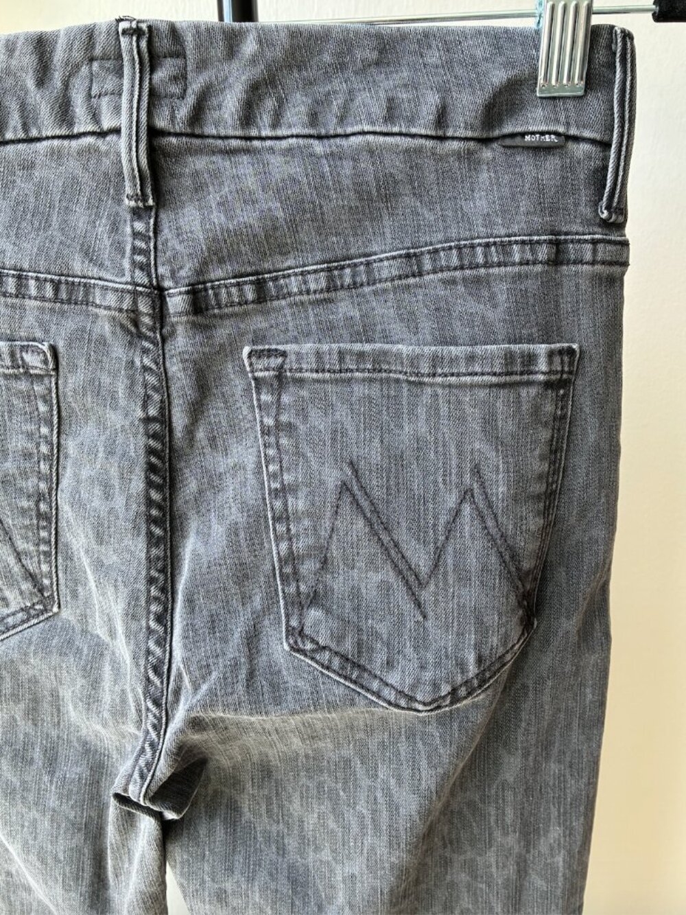Mother High Waisted Looker Wash Skinny Jeans in Bad Cat - Size 29 - Picture 9 of 11